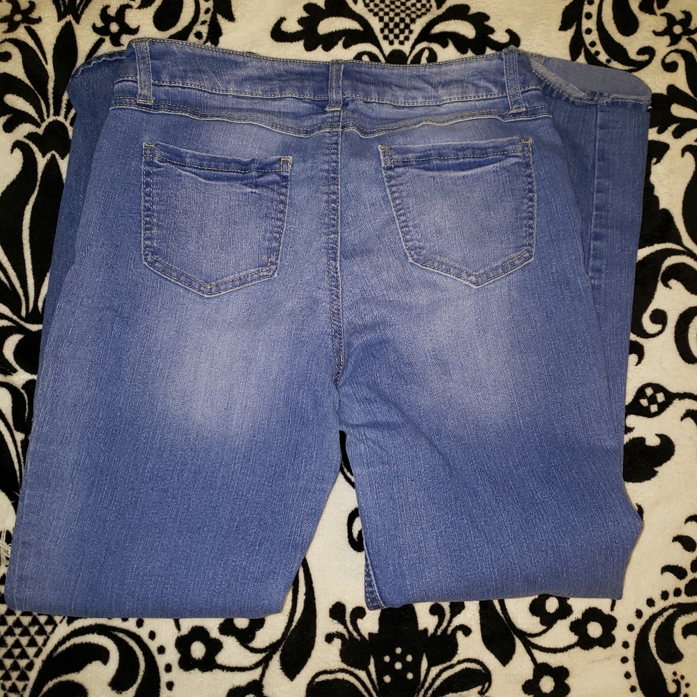 Jeans - Picture 3 of 4